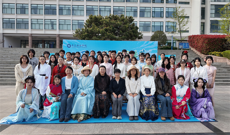 挤爆现场，持“通关文牒”，国风玩到嗨