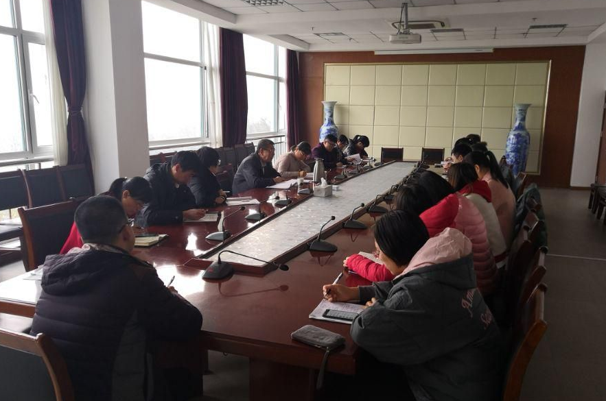 科研服务部组织召开我校科研骨干教师座谈会