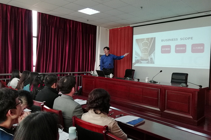 联桥集团来我校为护理与健康学院作关于日本介护实习生项目的报告