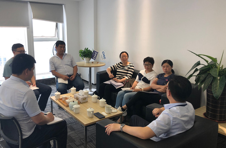 青岛黄海学院建筑工程学院中民筑友科技产业集团考察洽谈校企合作