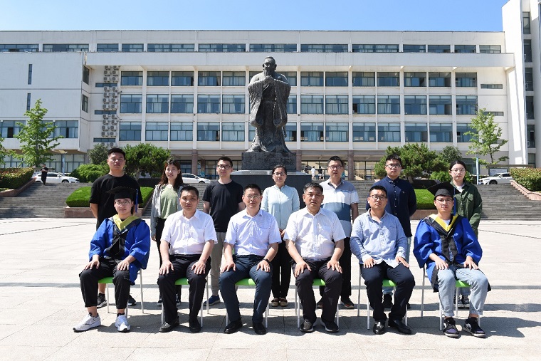 青岛黄海学院首批联合培养硕士研究生毕业