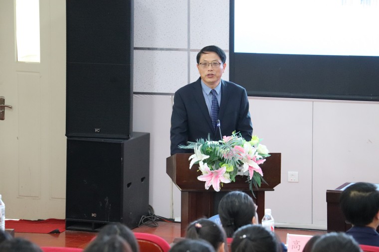 青岛黄海学院与青岛西海岸新区朝阳小学合作共建大学生社会实践基地