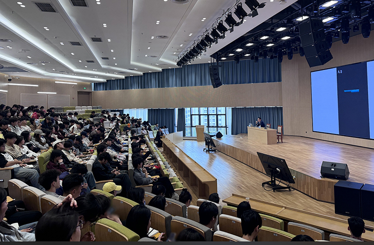 浙江传媒学院校长韦路教授做客青岛黄海学院名师讲堂 畅谈中国品牌故事的八大策略