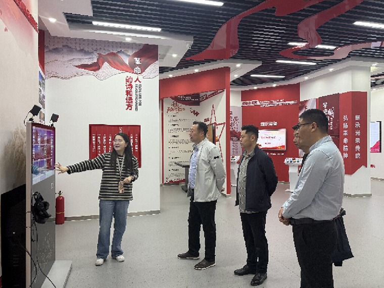 民建市南区基层委副主委单伟一行来校交流