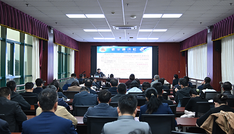 新华社领衔记者徐江善受邀来校 作“数智时代舆情应对与危机公关”主题报告