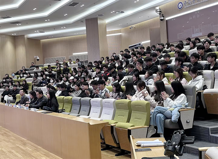 儒商讲堂第五期暨青岛市2025跨境电商“走进高校”活动在我校成功举办