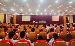 青岛黄海学院医学院隆重召开2026届学生毕业实习动员大会