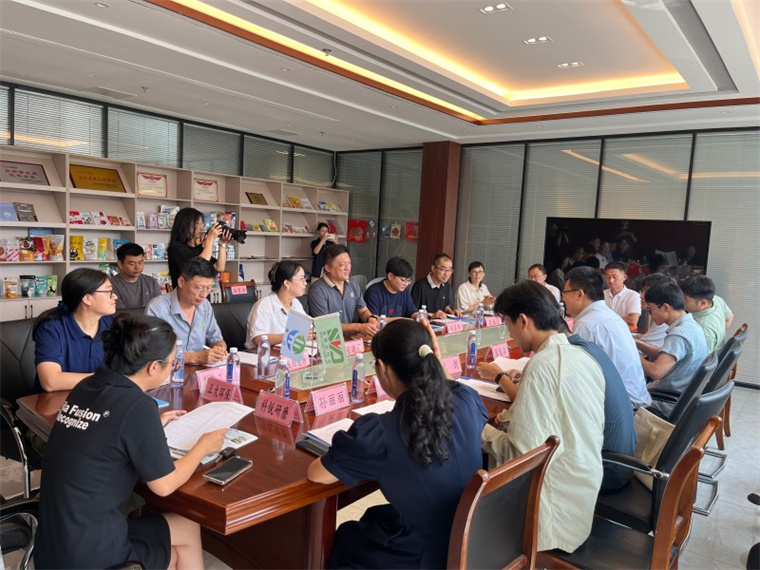 校企政三方联动！青岛黄海学院受邀赴六汪镇，与8家重点企业座谈交流