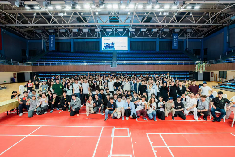 青岛黄海学院惠灵顿理工联合学院开展中外学生文化交流活动