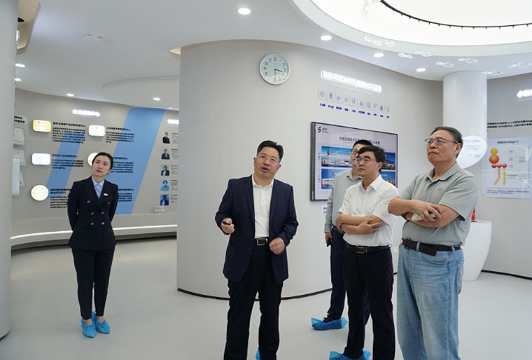 刘常青董事长一行走访逢时科技 深化校企合作共促高质量就业