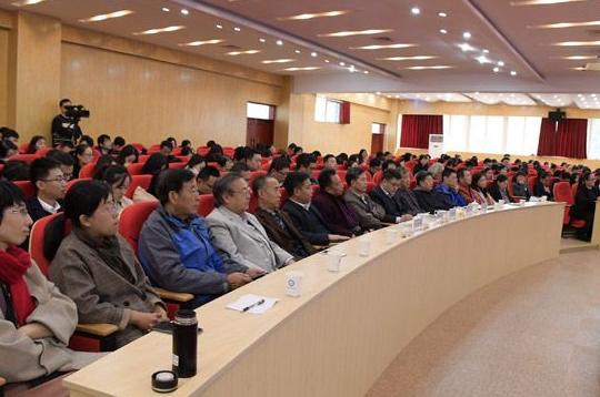 我校举行师德师风建设主题教育活动——优秀教师事迹宣讲会