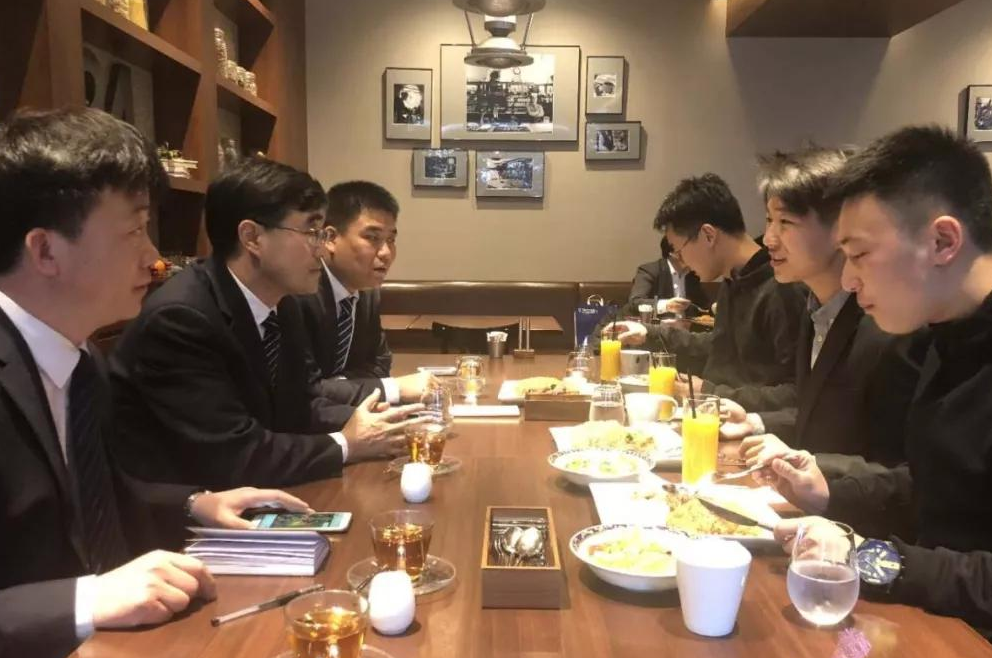 青岛黄海学院刘常青董事长看望我校在日研修实习学生